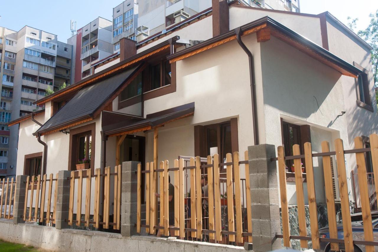 Отель Sofia Family House - Free Parking Экстерьер фото