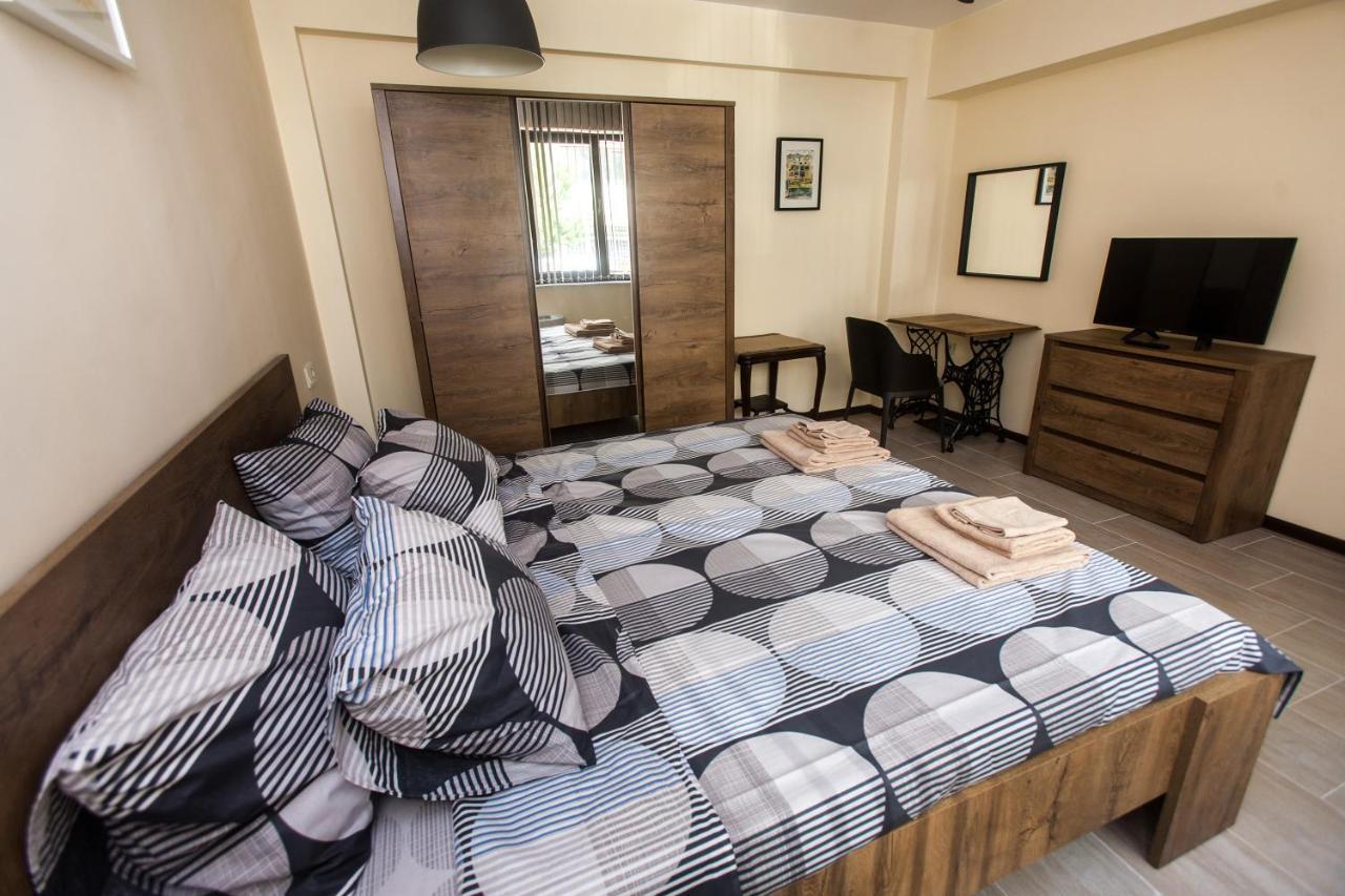 Отель Sofia Family House - Free Parking Экстерьер фото