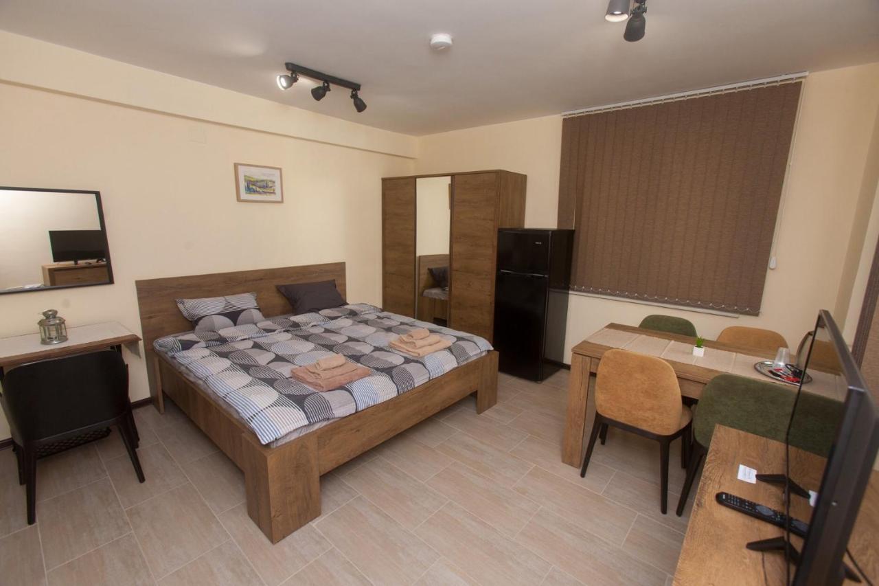Отель Sofia Family House - Free Parking Экстерьер фото