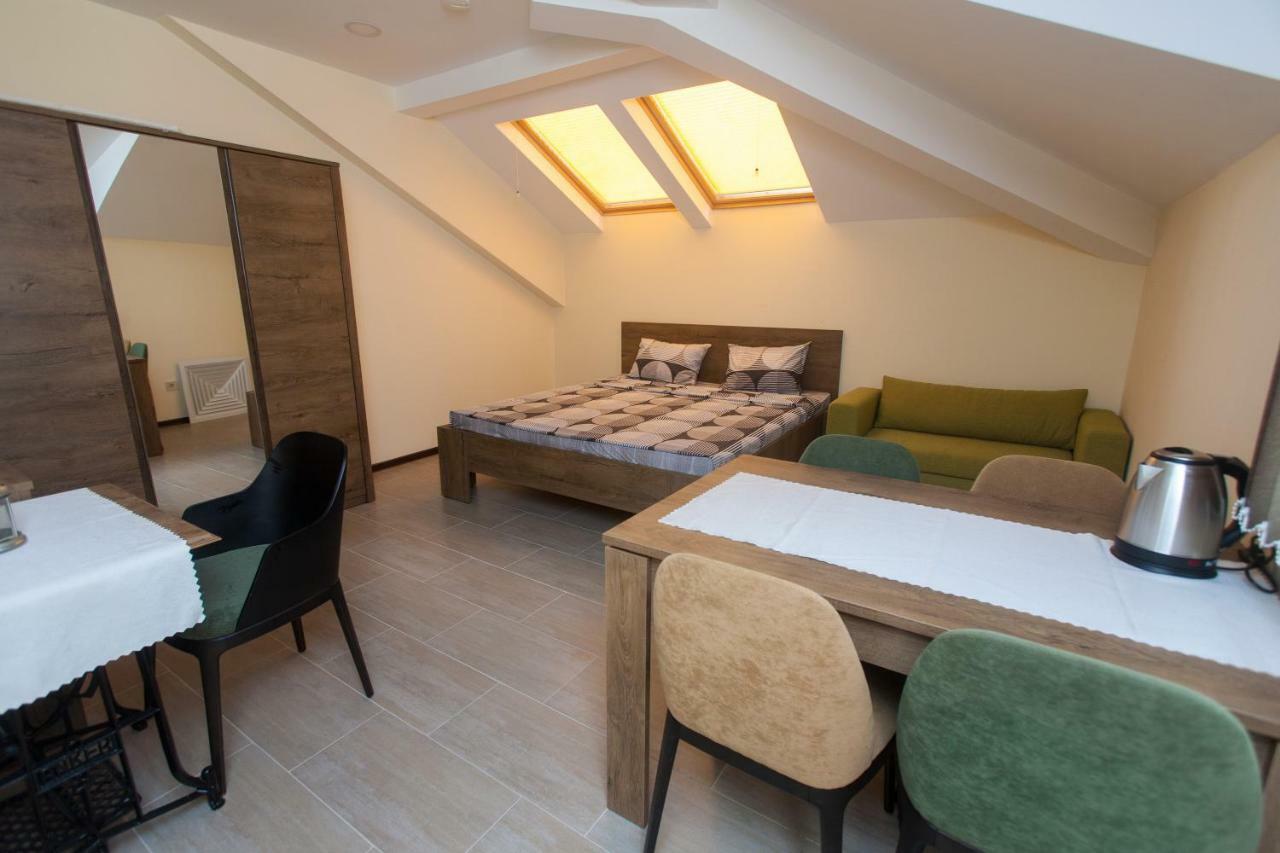 Отель Sofia Family House - Free Parking Экстерьер фото