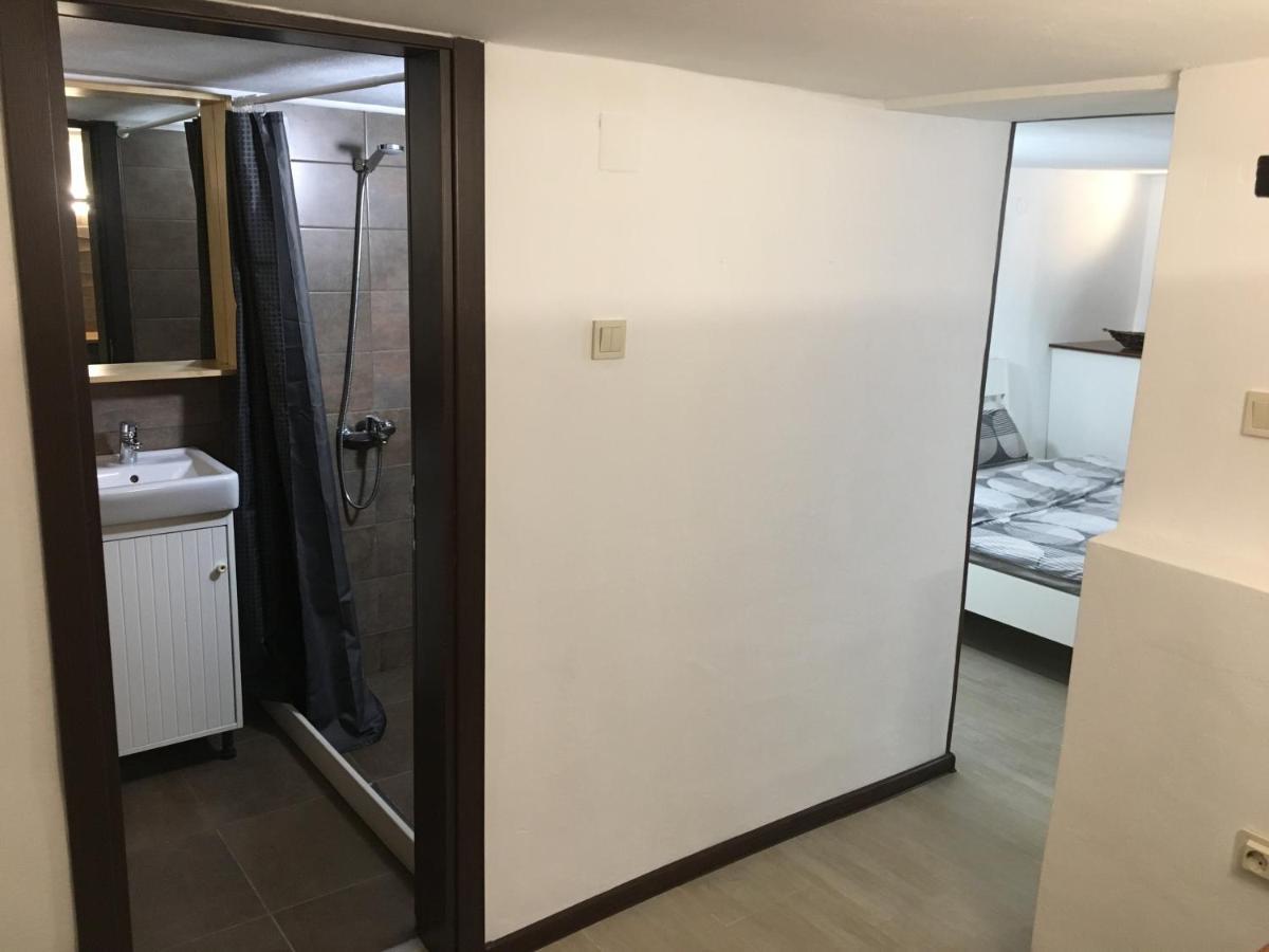 Отель Sofia Family House - Free Parking Экстерьер фото