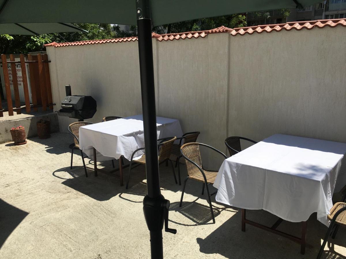 Отель Sofia Family House - Free Parking Экстерьер фото