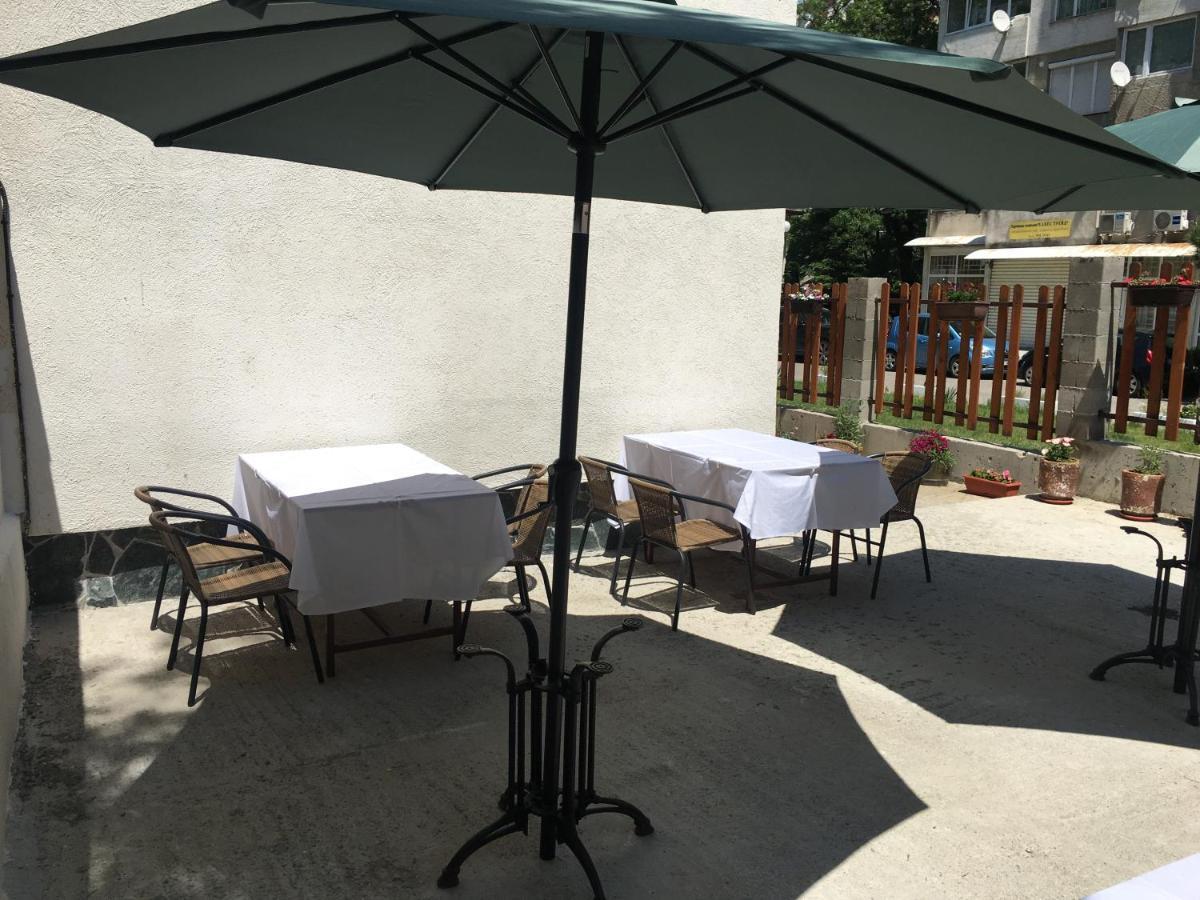 Отель Sofia Family House - Free Parking Экстерьер фото